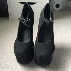 NWOT Black Bumper Heel-less Platform with red sole.